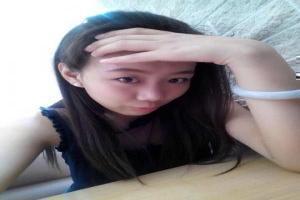 游客人来人往